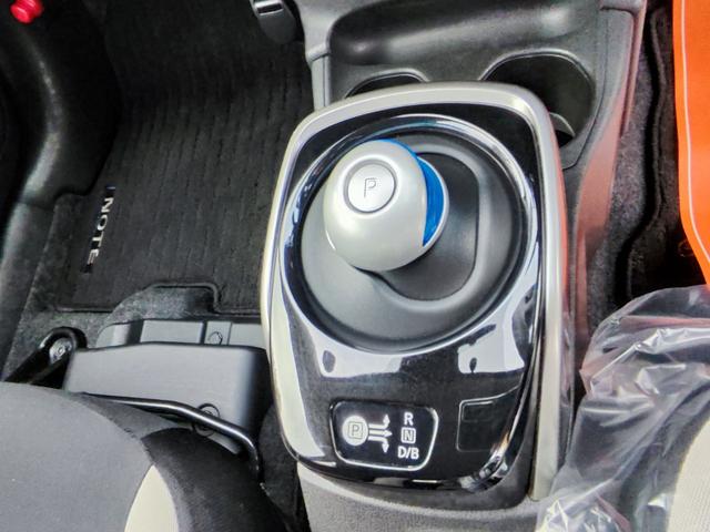 ノート e-パワー X FOUR 2024年製9分ヨコハマIG60装着・エマージェンシーブレーキ・アラウンドビューモニター・デジタルインナーミラー・地デジフルセグナビ・ブルートゥース・ETC・エンジンスターター・前後クリアランスソナー(34枚目)