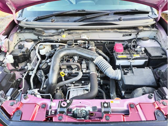 ライズ Ｚ　４ＷＤ・ワンオーナー・スマートアシスト・９インチディスプレイオーディオ・ＴＶ走行中視聴ＯＫ・パノラミックビュー・ＥＴＣ・電動パーキング・オートブレーキホールド・前後ドライブレコーダー・夏冬タイヤアルミ（8枚目）