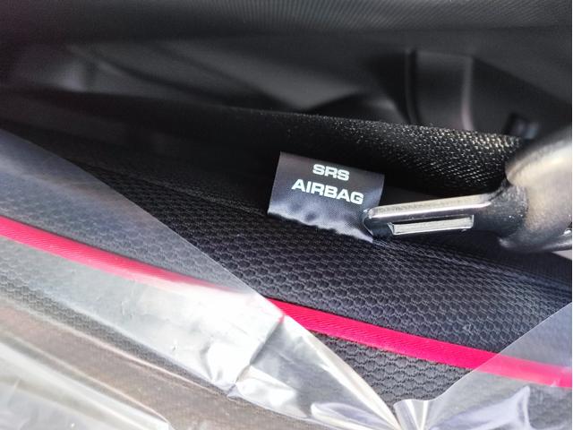 ライズ Ｚ　４ＷＤ・ワンオーナー・スマートアシスト・９インチディスプレイオーディオ・ＴＶ走行中視聴ＯＫ・パノラミックビュー・ＥＴＣ・電動パーキング・オートブレーキホールド・前後ドライブレコーダー・夏冬タイヤアルミ（13枚目）