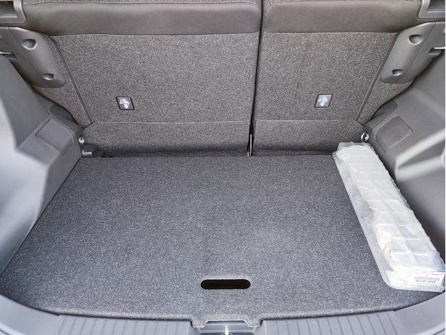 ライズ Ｚ　４ＷＤ・ワンオーナー・スマートアシスト・９インチディスプレイオーディオ・ＴＶ走行中視聴ＯＫ・パノラミックビュー・ＥＴＣ・電動パーキング・オートブレーキホールド・前後ドライブレコーダー・夏冬タイヤアルミ（18枚目）