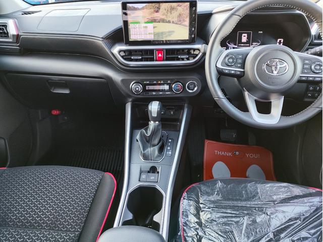 ライズ Ｚ　４ＷＤ・ワンオーナー・スマートアシスト・９インチディスプレイオーディオ・ＴＶ走行中視聴ＯＫ・パノラミックビュー・ＥＴＣ・電動パーキング・オートブレーキホールド・前後ドライブレコーダー・夏冬タイヤアルミ（21枚目）