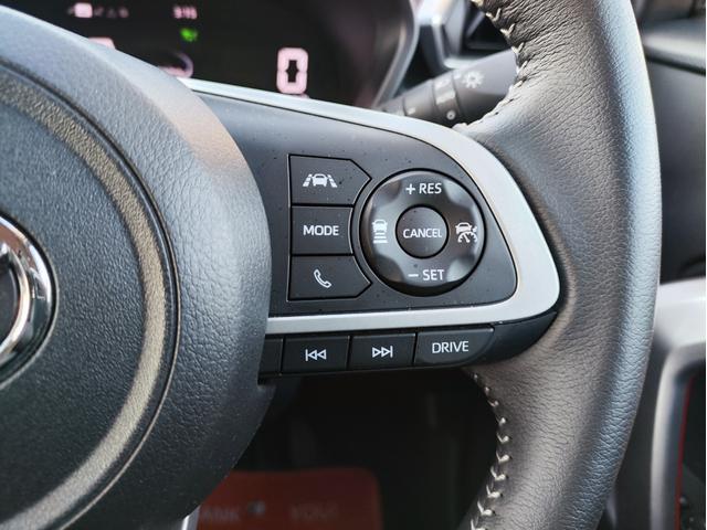 ライズ Ｚ　４ＷＤ・ワンオーナー・スマートアシスト・９インチディスプレイオーディオ・ＴＶ走行中視聴ＯＫ・パノラミックビュー・ＥＴＣ・電動パーキング・オートブレーキホールド・前後ドライブレコーダー・夏冬タイヤアルミ（24枚目）