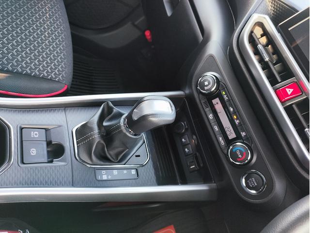 ライズ Ｚ　４ＷＤ・ワンオーナー・スマートアシスト・９インチディスプレイオーディオ・ＴＶ走行中視聴ＯＫ・パノラミックビュー・ＥＴＣ・電動パーキング・オートブレーキホールド・前後ドライブレコーダー・夏冬タイヤアルミ（34枚目）