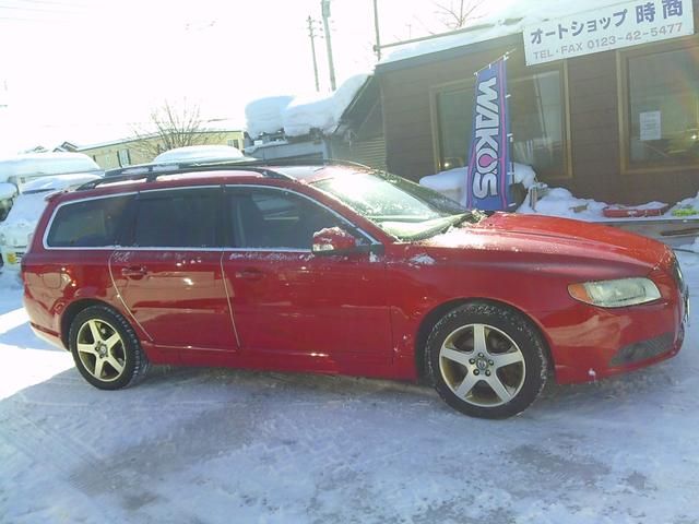 Ｖ７０ 　３．２ＳＥ４ＷＤ　車検整備付　キーレス　シートヒーター　ＥＴＣ　４ＷＤ　３２００（4枚目）