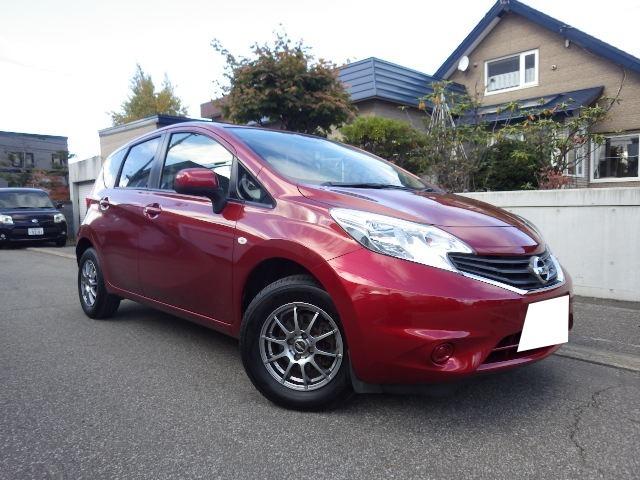 ノート X FOUR 社外ナビ フルセグTV バックカメラ ETC プッシュスタート スマートキー エンジンスターター 夏冬タイヤ(7枚目)