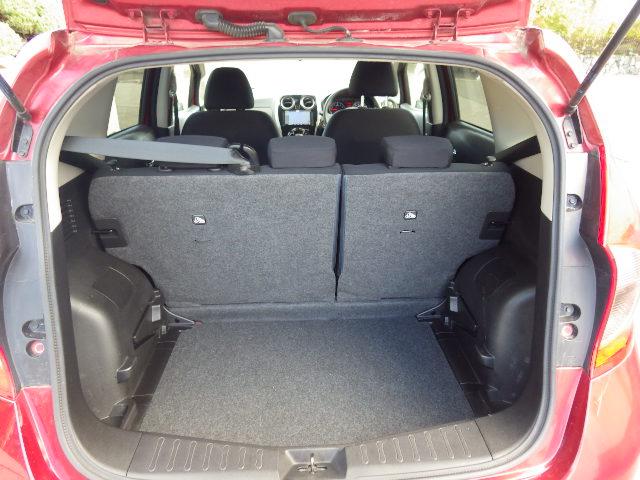 ノート X FOUR 社外ナビ フルセグTV バックカメラ ETC プッシュスタート スマートキー エンジンスターター 夏冬タイヤ(18枚目)