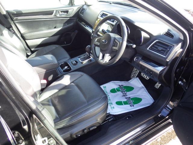 レガシィＢ４ リミテッド　４ＷＤ　社外ナビ　フルセグＴＶ　バックカメラ　Ｂｌｕｅｔｏｏｔｈ　エンジンスターター　ドライブレコーダー（9枚目）