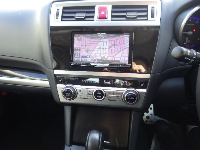 レガシィＢ４ リミテッド　４ＷＤ　社外ナビ　フルセグＴＶ　バックカメラ　Ｂｌｕｅｔｏｏｔｈ　エンジンスターター　ドライブレコーダー（11枚目）