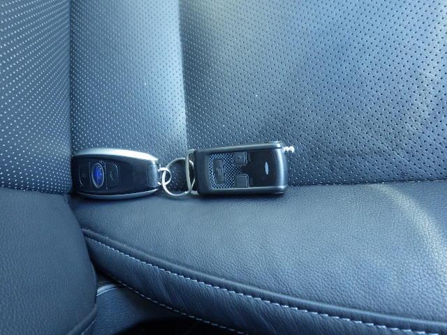 レガシィＢ４ リミテッド　４ＷＤ　社外ナビ　フルセグＴＶ　バックカメラ　Ｂｌｕｅｔｏｏｔｈ　エンジンスターター　ドライブレコーダー（17枚目）