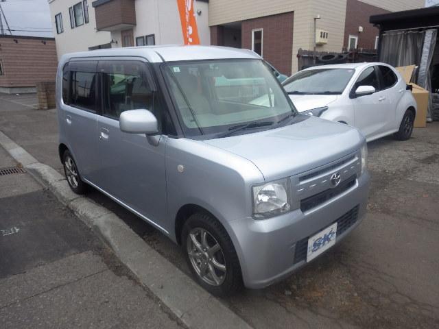 ピクシススペース Ｌ　４ＷＤ　純正ナビ　ワンセグＴＶ　バックカメラ　エンジンスターター　夏冬タイヤ（4枚目）