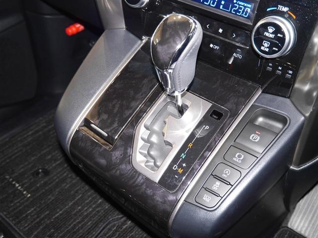 アルファード ２．５Ｓ　タイプゴールド　衝突軽減システム　Ｂカメラ　ＡＣ１００Ｖ　ＡＢＳ　両側オートスライドドア　ＬＥＤライト　寒冷地仕様車　クルコン　アルミホイール　アイドリングストップ　エアバッグ　キーレス　ドラレコ　３列シート　４ＷＤ（6枚目）