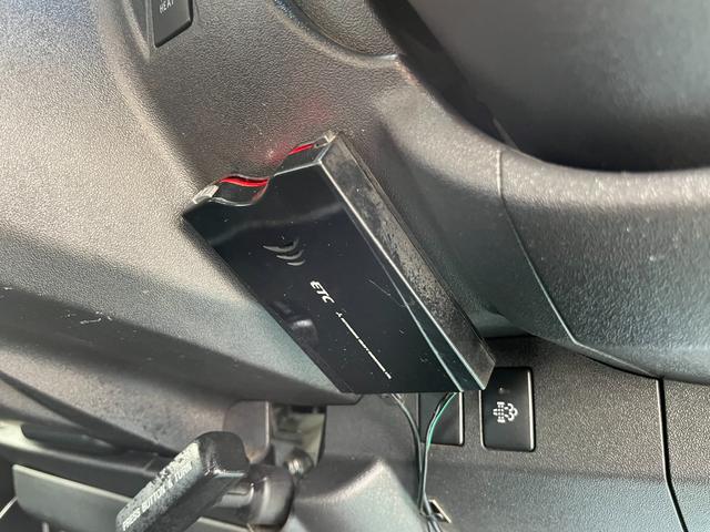レジアスエースバン ロングスーパーＧＬ　キーレス　純正ＳＤナビＴＶ　バックカメラ　ＥＴＣ　車線逸脱警報　ＬＥＤライト　冬タイヤ積込　ドライブレコーダー（23枚目）