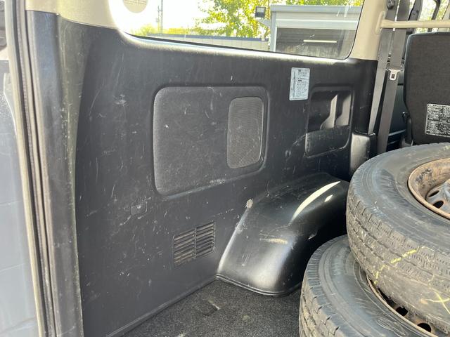 レジアスエースバン ロングスーパーＧＬ　キーレス　純正ＳＤナビＴＶ　バックカメラ　ＥＴＣ　車線逸脱警報　ＬＥＤライト　冬タイヤ積込　ドライブレコーダー（33枚目）