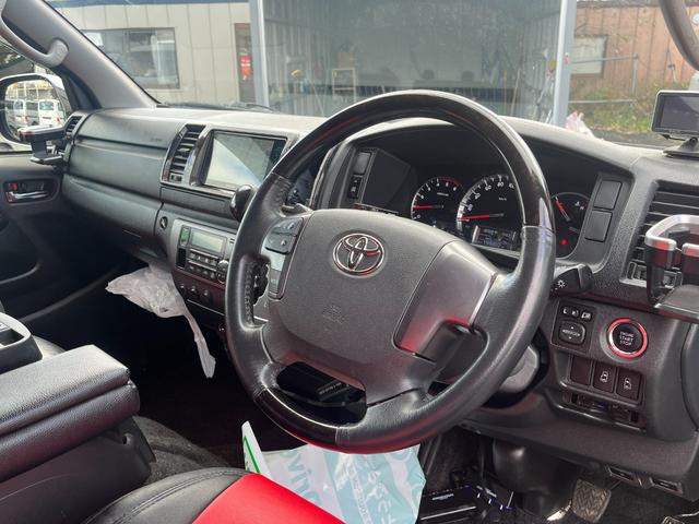 レジアスエースバン スーパーGL ダークプライム スマートキー プッシュスタート 社外SDナビ バックカメラ ETC 両側パワースライドドア LEDヘッドライト 社外Fリップスポイラー 社外テール ベッドキット(22枚目)