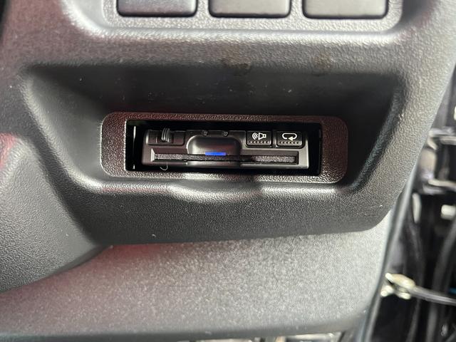 レジアスエースバン スーパーGL ダークプライム スマートキー プッシュスタート 社外SDナビ バックカメラ ETC 両側パワースライドドア LEDヘッドライト 社外Fリップスポイラー 社外テール ベッドキット(25枚目)