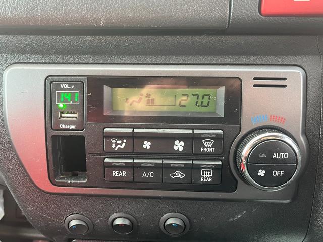 レジアスエースバン スーパーGL ダークプライム スマートキー プッシュスタート 社外SDナビ バックカメラ ETC 両側パワースライドドア LEDヘッドライト 社外Fリップスポイラー 社外テール ベッドキット(30枚目)