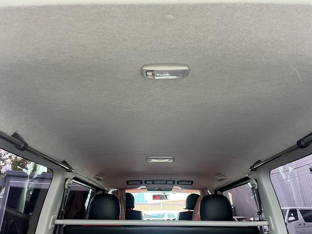 レジアスエースバン スーパーGL ダークプライム スマートキー プッシュスタート 社外SDナビ バックカメラ ETC 両側パワースライドドア LEDヘッドライト 社外Fリップスポイラー 社外テール ベッドキット(39枚目)