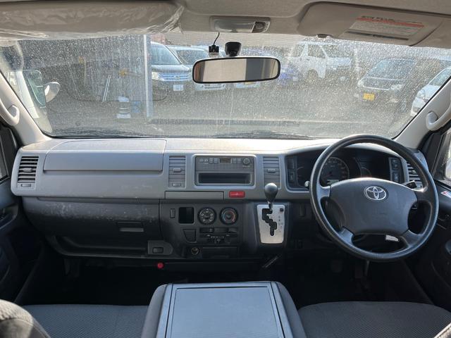 ハイエースバン ロングDX 5ドア 3人乗り 寒冷地仕様 キーレス ETC 社外15インチAW フォグランプ(17枚目)