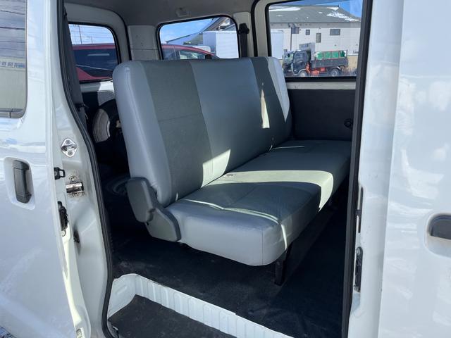 タウンエースバン DX 寒冷地仕様 集中ドアロック 純正ラジオ ドライブレコーダー ETC リアフォグランプ 積込夏タイヤ(27枚目)