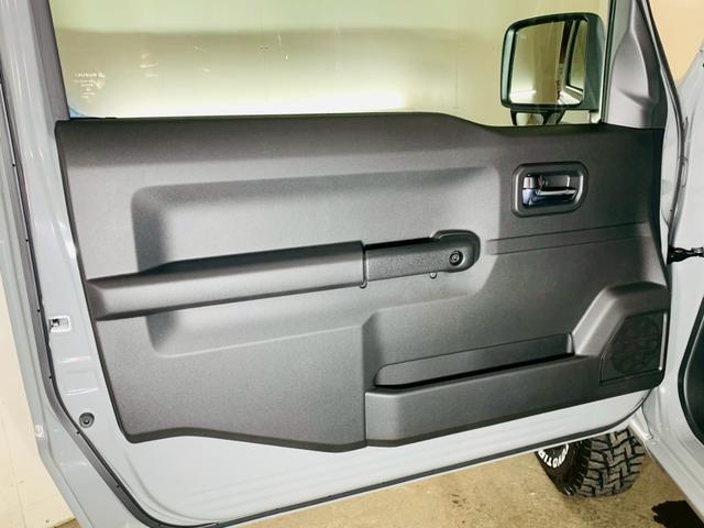 ジムニー 　届出済未使用車／ＥＮ－リフトアップカスタム／３インチリフトアップ／ＴＯＹＯオープンカントリーＴタイヤ／ナイトロパワークロスクロー１６インチＡＷ（24枚目）