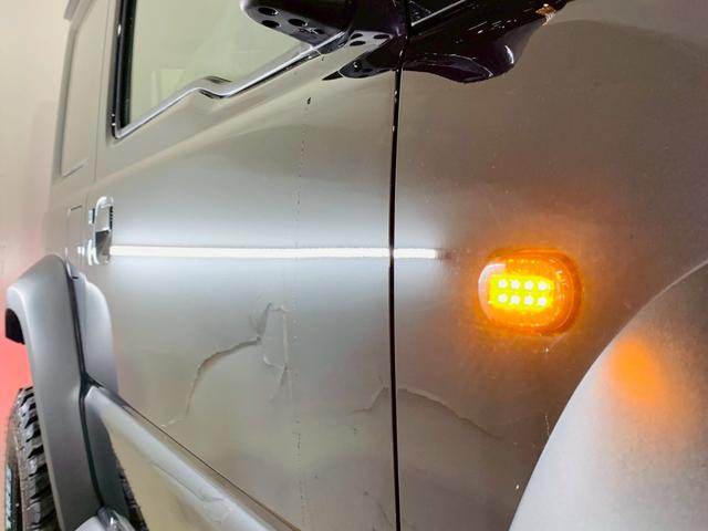 ジムニーシエラ ＪＣ　登録済未使用車／ＥＮ－リフトアップカスタム／３インチリフトアップ／ノックスドール防錆施工／前後オリジナルパイプバンパー／オープンカントリーＭＴ２２５・７５Ｒ１６／Ｈ１２ショットガンＡＷ／ランプ類ＬＥＤ（17枚目）