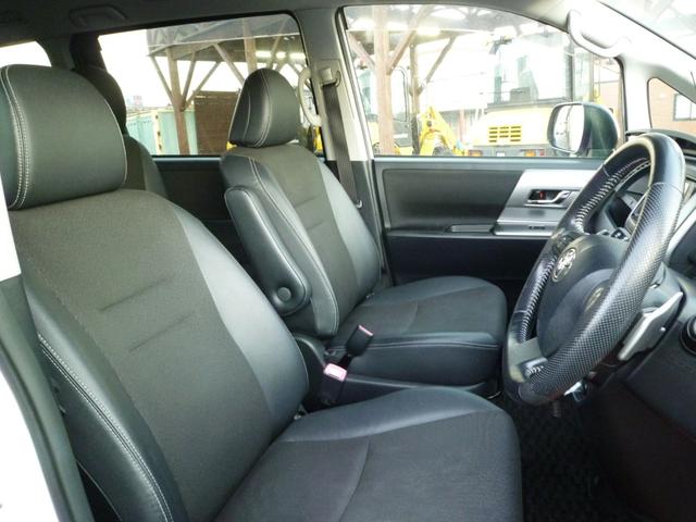 ヴォクシー ZS 煌Z 純正ナビ・コンビシート・HIDヘッドライト・両側パワースライドドア・オートライト・パドルシフト・スマートキー・プッシュスタート・寒冷地仕様・電動格納式ドアミラー(12枚目)