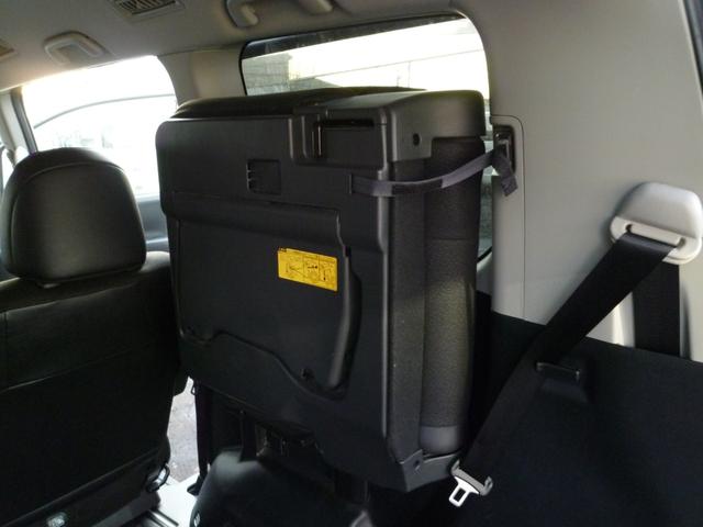 ヴォクシー ZS 煌Z 純正ナビ・コンビシート・HIDヘッドライト・両側パワースライドドア・オートライト・パドルシフト・スマートキー・プッシュスタート・寒冷地仕様・電動格納式ドアミラー(26枚目)