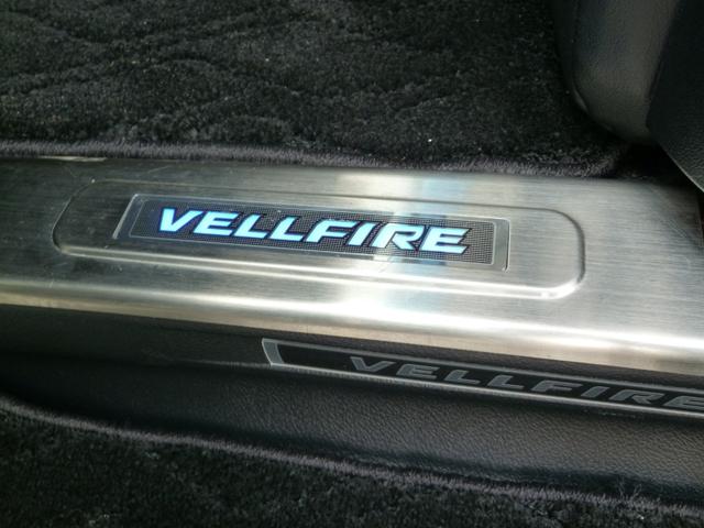 ヴェルファイアハイブリッド ZR あんしん保証付き☆ワンオーナー・モデリスタエアロ&マフラー・ムーンルーフ・純正9インチナビ・TSS・純正インテリアイルミ・パワーBドア・パワーシート・オットマン・両側パワスラ(26枚目)