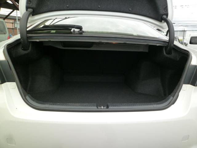 マークX 250G Four Fパッケージ あんしん保証付き☆ レーンキープアシスト・プリクラッシュセーフティ・オートライト・パキングソナー・ナビ・クルコン・デアイサ・電動格納式ドアミラー・純正ホイール(33枚目)