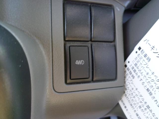 エブリイ ＰＣリミテッド　セーフティサポート装着車　あんしん保証付き☆　純正ＣＤラジオ・電動格納式ドアミラー・キーレス・社外ＥＴＣ・コーナーセンサー・オートライト・ハロゲンヘッドライト・ライトレベライザー（16枚目）