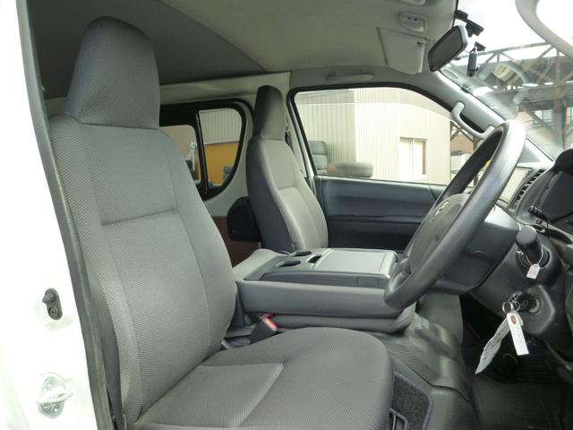 ハイエースバン ロングＤＸ　あんしん保証付き☆　寒冷地仕様・９人乗・バックカメラ・ドラレコ前・リアヒーター・キーレス・ハロゲンヘッドライト・パワーヒーター・社外ナビ・ライトレベライザー・ＡＢＳ（12枚目）