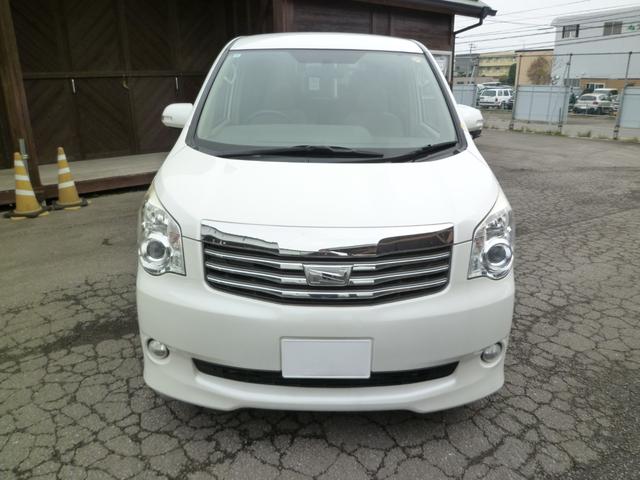 ノア X 両側スライドドア・バックカメラ・デアイサ・オートライト・キーレス・ミラーウィンカー・ワンセグTV・電動格納式ドアミラー(8枚目)