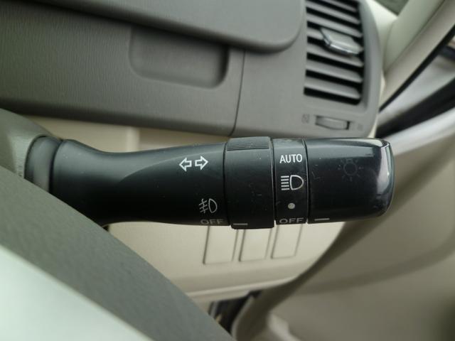 ノア X 両側スライドドア・バックカメラ・デアイサ・オートライト・キーレス・ミラーウィンカー・ワンセグTV・電動格納式ドアミラー(18枚目)