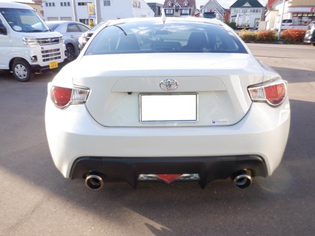 86 GT ワンオーナー・F&Bカメラ・ミラーヒーター・ETC・オートライト・HIDヘッドライト・純正ナビ・純正AW・スマートキー・電動格納式ドアミラー・フルセグTV(4枚目)