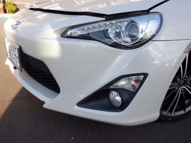 86 GT ワンオーナー・F&Bカメラ・ミラーヒーター・ETC・オートライト・HIDヘッドライト・純正ナビ・純正AW・スマートキー・電動格納式ドアミラー・フルセグTV(10枚目)