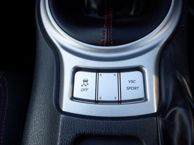 86 GT ワンオーナー・F&Bカメラ・ミラーヒーター・ETC・オートライト・HIDヘッドライト・純正ナビ・純正AW・スマートキー・電動格納式ドアミラー・フルセグTV(17枚目)