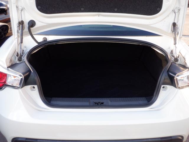 86 GT ワンオーナー・F&Bカメラ・ミラーヒーター・ETC・オートライト・HIDヘッドライト・純正ナビ・純正AW・スマートキー・電動格納式ドアミラー・フルセグTV(20枚目)