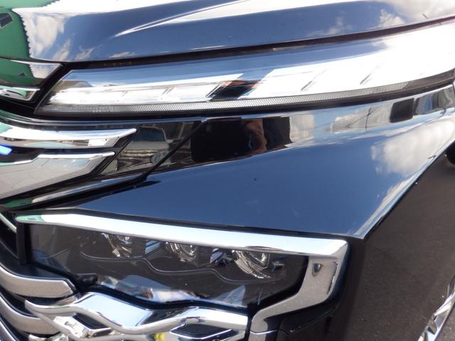 ヴォクシー ハイブリッドＳ－Ｚ　ワンオーナー／社外アルミホイール／純正アルミ有／ローダウン／ハーフレザー／パワーバックドア／ステアリングヒーター（10枚目）