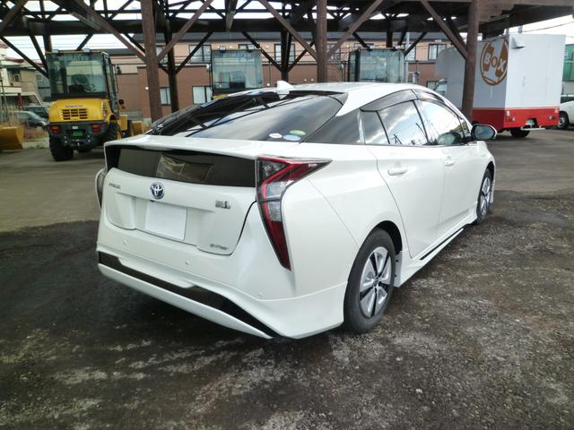 プリウス A あんしん保証付き☆ モデリスタエアロ・パーキングアシスト・バックカメラ・ヘッドアップディスプレイ・ブラインドスポットモニター・クルコン・パーキングソナー・ETC・デアイサ(8枚目)