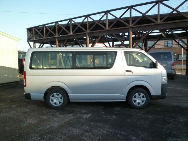 レジアスエースバン ロングＤＸ　あんしん保証付き☆　左側スライドドア・リヤヒーター・ＥＴＣ・キーレス・フルセグＴＶ・ライトレベライザー（6枚目）