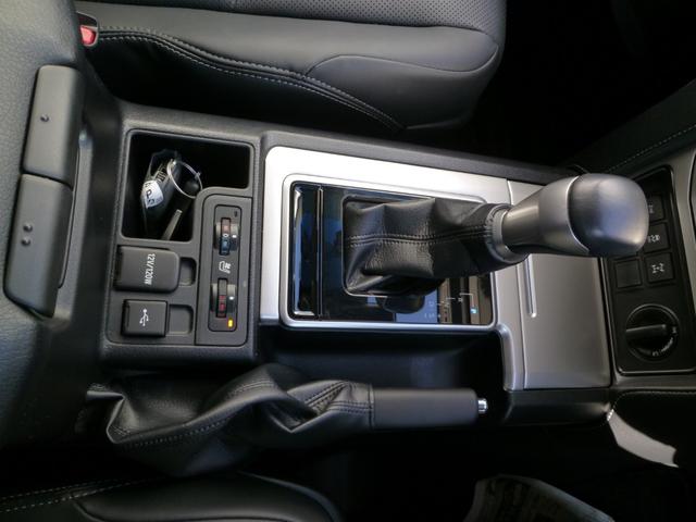 ランドクルーザープラド ＴＸ　Ｌパッケージ　マットブラックエディション　サンルーフ・電動シート・革シート・純正ＡＷ・全方位カメラ・ＬＥＤヘッドライト・ＥＴＣ２．０・電格オートミラー・シートヒーター、エアコン・ドラレコ前後・ルーフレール・ライトウォッシャー（26枚目）