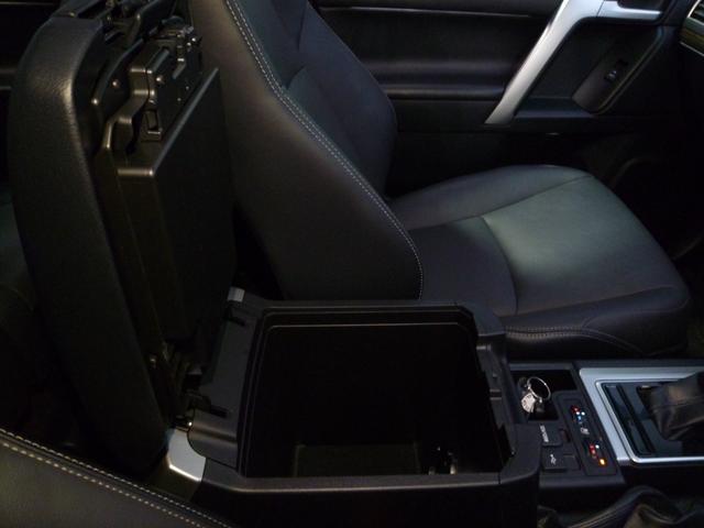 ランドクルーザープラド ＴＸ　Ｌパッケージ　マットブラックエディション　サンルーフ・電動シート・革シート・純正ＡＷ・全方位カメラ・ＬＥＤヘッドライト・ＥＴＣ２．０・電格オートミラー・シートヒーター、エアコン・ドラレコ前後・ルーフレール・ライトウォッシャー（43枚目）