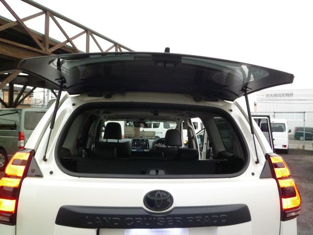 ランドクルーザープラド ＴＸ　Ｌパッケージ　マットブラックエディション　サンルーフ・電動シート・革シート・純正ＡＷ・全方位カメラ・ＬＥＤヘッドライト・ＥＴＣ２．０・電格オートミラー・シートヒーター、エアコン・ドラレコ前後・ルーフレール・ライトウォッシャー（47枚目）