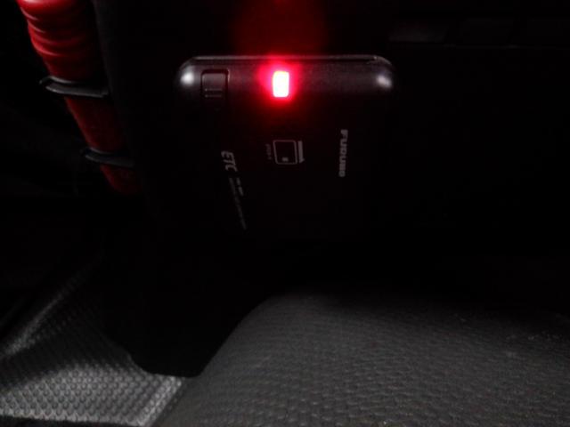 ハイエースワゴン ＤＸ　パワースライドドア・バックカメラ・リヤヒーター・リヤクーラー・ドラレコ・寒冷地仕様・オートハイビーム・ミラーヒーター・ＥＴＣ・セーフティセンス・キーレス・ライトレベライザー（25枚目）