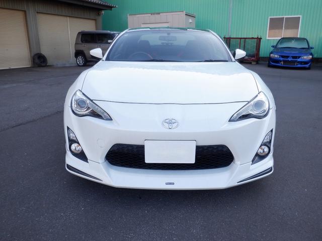 ８６ ＧＴ　モデリスタエアロ・社外マフラー・ローダウン・バックカメラ・パドルシフト・スマートキー・プッシュスタート・ＨＩＤヘッドライト・オートライト・電動格納式ドアミラー・純正ナビ（8枚目）