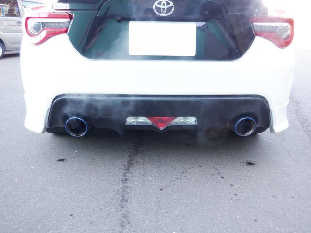 ８６ ＧＴ　モデリスタエアロ・社外マフラー・ローダウン・バックカメラ・パドルシフト・スマートキー・プッシュスタート・ＨＩＤヘッドライト・オートライト・電動格納式ドアミラー・純正ナビ（15枚目）