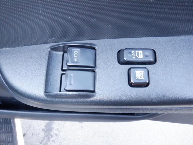 ハイエースバン ウェルキャブＣロング　車椅子リフト・オートステップ・左パワースライドドア・純正ラジオ・寒冷地仕様・リヤヒーター・リヤクーラー・ＰＷＲ　ＨＥＡＴ・ヘッドライトレベライザー・ハロゲンヘッドライト（14枚目）