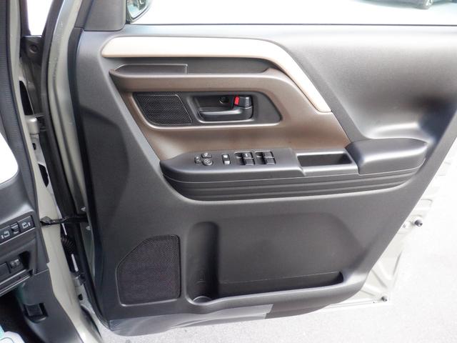 スペーシア ハイブリッドX 全方位モニター付き装着車 全方位モニター・両側パワースライドドア・LEDヘッドライト・バックカメラ・オートライト・マルチユースフラップ・セーフティサポート・フルセグTV・F席左右シートヒーター・USB(18枚目)