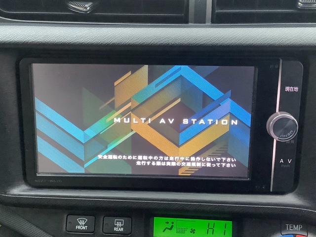 アクア Ｓ　キーレス　アイドリングストップ　衝突安全ボディ　電動格納ミラー　ナビ　バックカメラ　エンジンスターター　エアコン　パワーステアリング　運転席・助手席エアバック　ＡＢＳ　ＥＳＣ（9枚目）