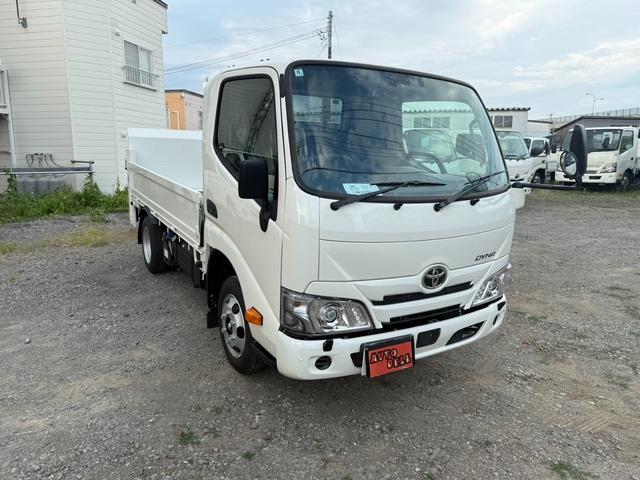 ダイナトラック パワーゲート付・レンタ歴有り　・ＡＴ・４ＷＤ・パワーゲート付・オートライト・横滑り防止装置・ヘッドライトウォッシャー・排ガス浄化装置・オートハイビーム・パーキングセンサー・レーンキープアシスト・ブレーキサポート・バックカメラ（2枚目）